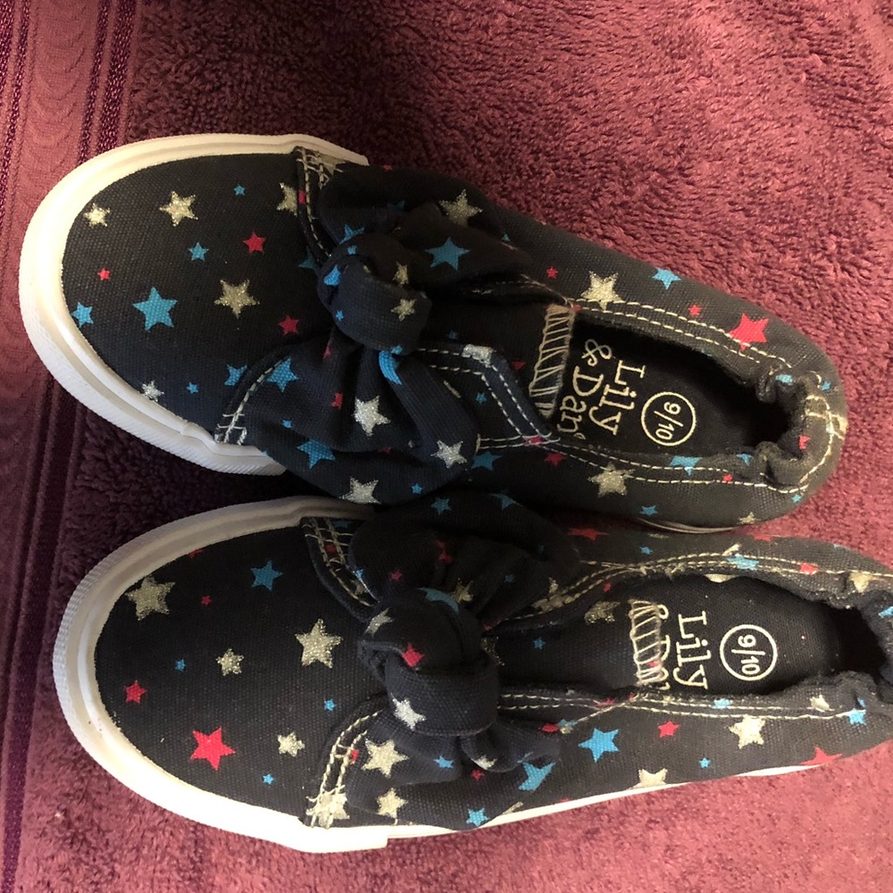 new WOT girls shoes size 9/10